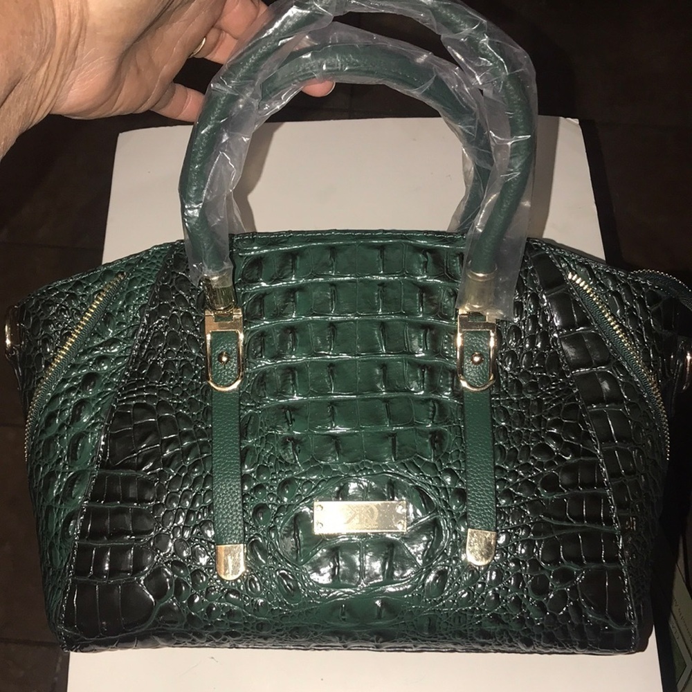 NWOT Women’s Crocodile-Embossed Handbag